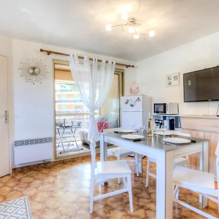 Apartment Les Regatiers By Interhome Hyeres