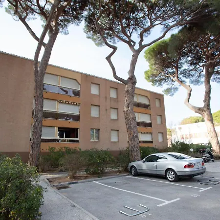 Apartment Les Regatiers By Interhome Hyeres